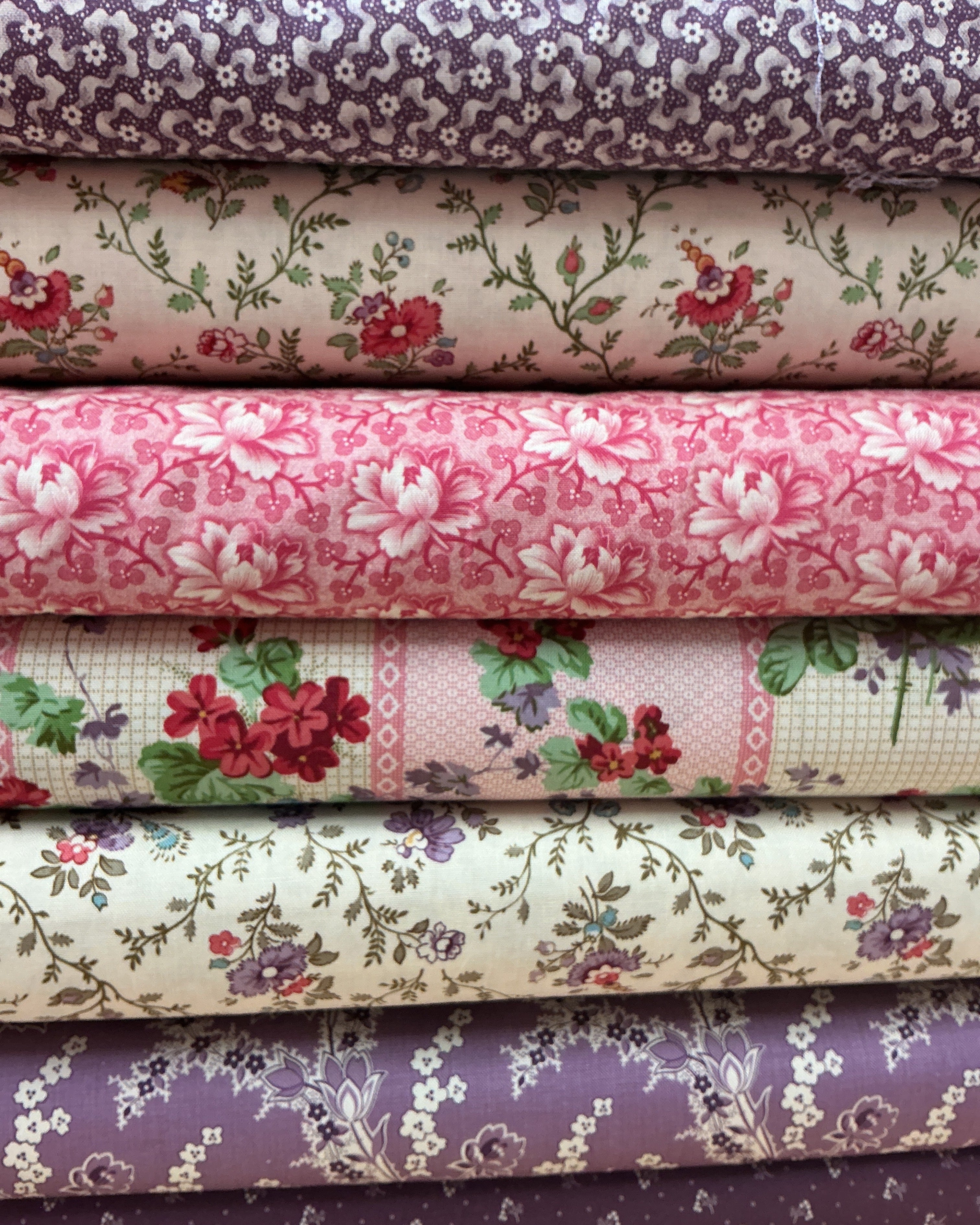 Six-Pack Party Worldly fabric bundle with seven coordinating 20-inch quilting cuts