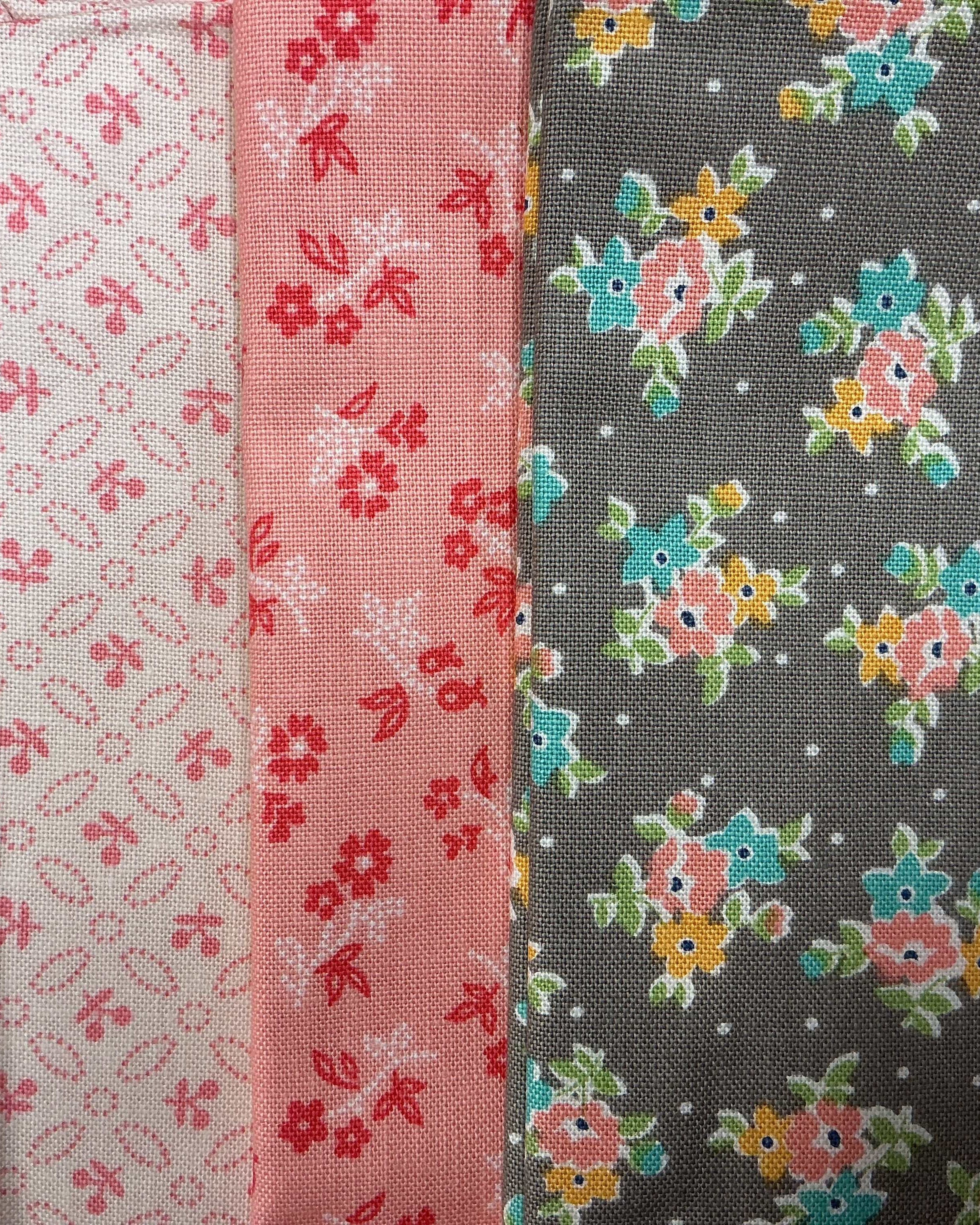 4 Yard Quilt Bundle fabric set with floral patterns for quilting and binding