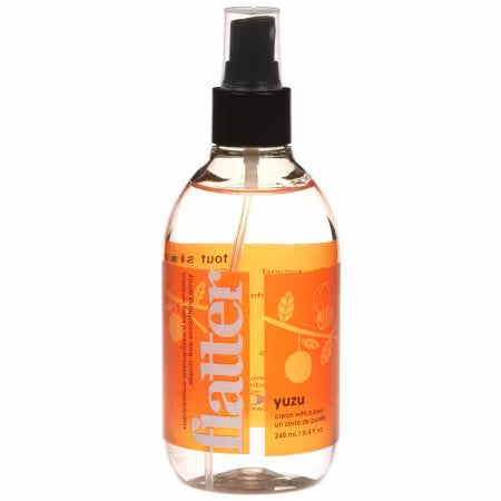 Flatter 8 oz. Yuzu scented smoothing spray from Soak Wash for wrinkle-free, fresh fabrics