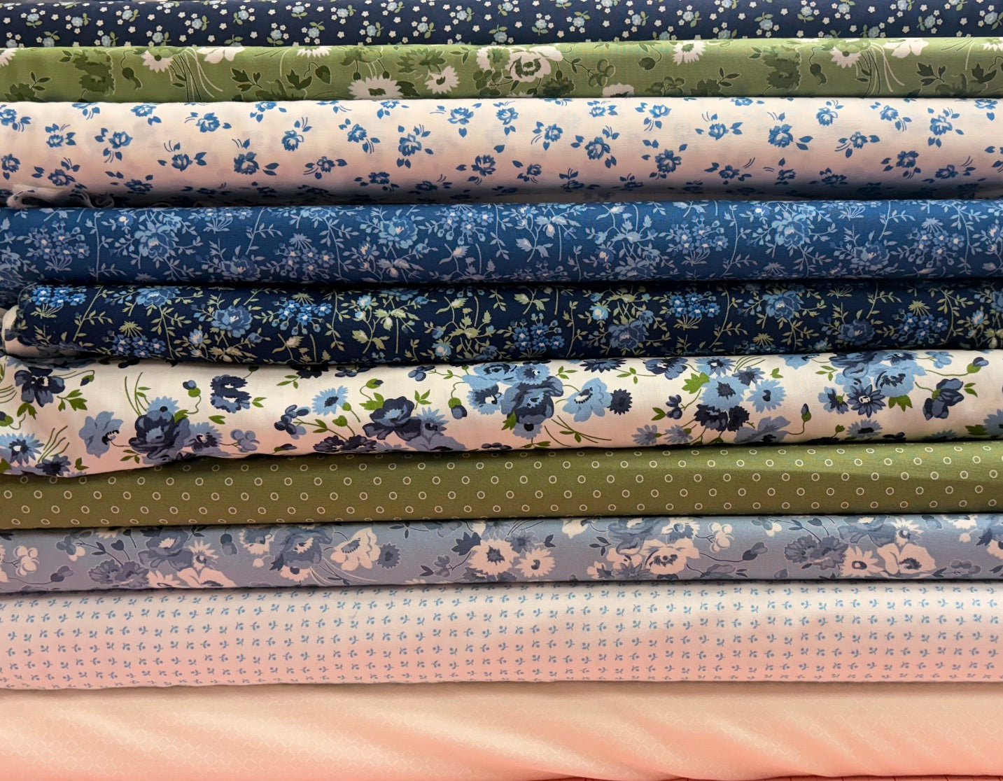 M50 Surf's Up Bundle-5 with 10 coordinating fabrics for Hang Ten and Riptide quilts
