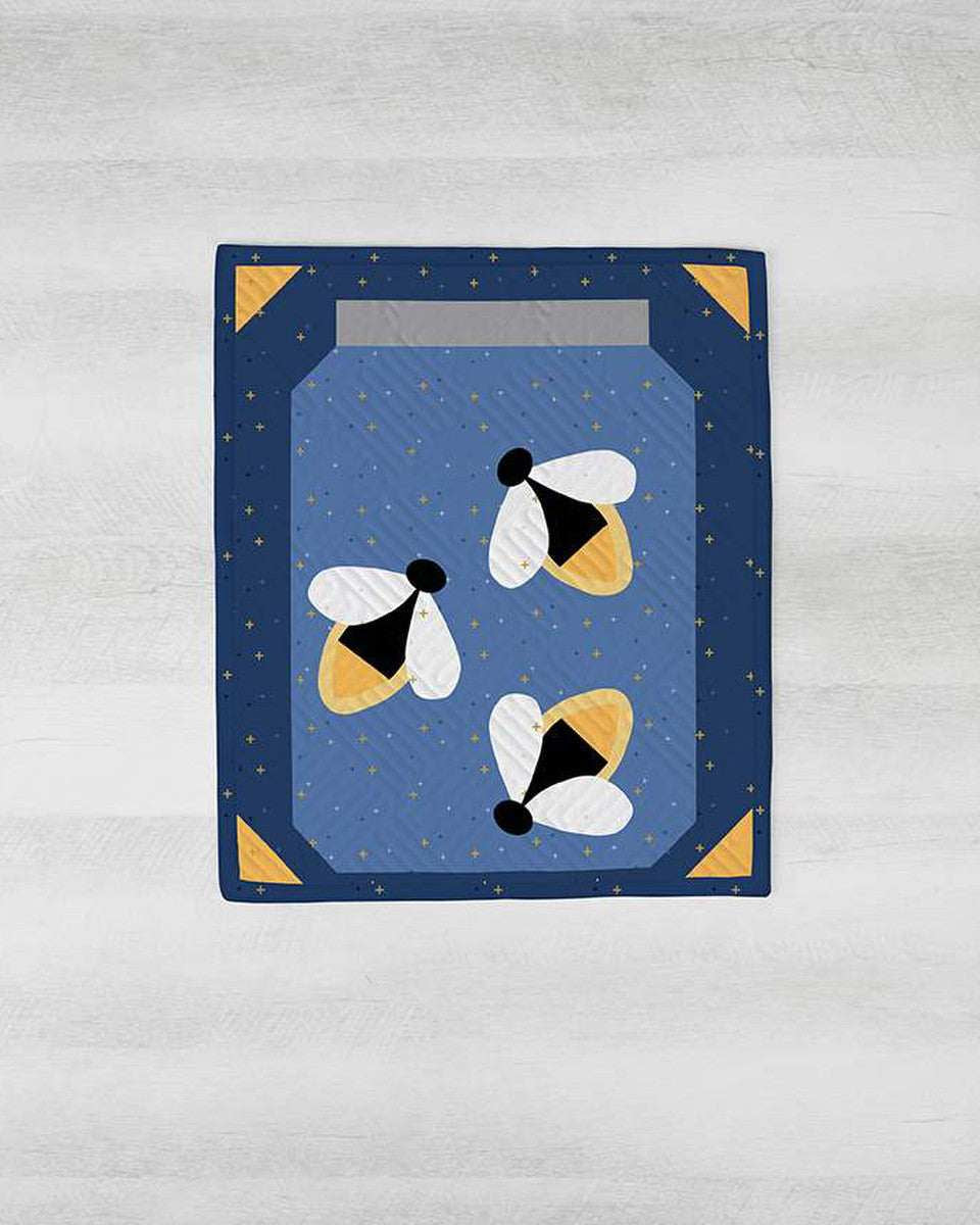 2025 Riley Blake Designs Twinkle & Dim tabletop banner kit with fabric and binding in keepsake box