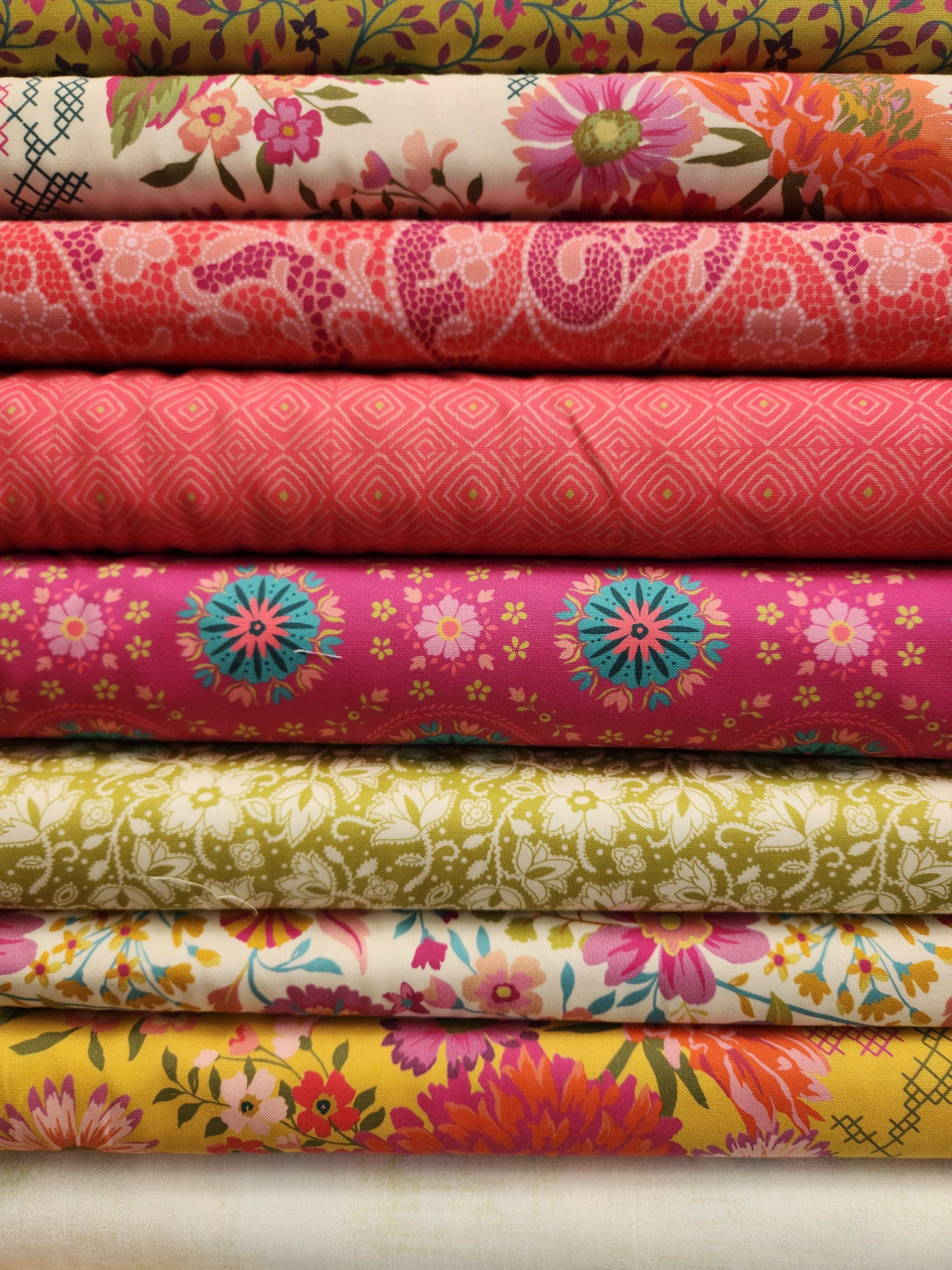 M50 Surf's Up Bundle quilting fabrics with Hang Ten and Riptide quilt options