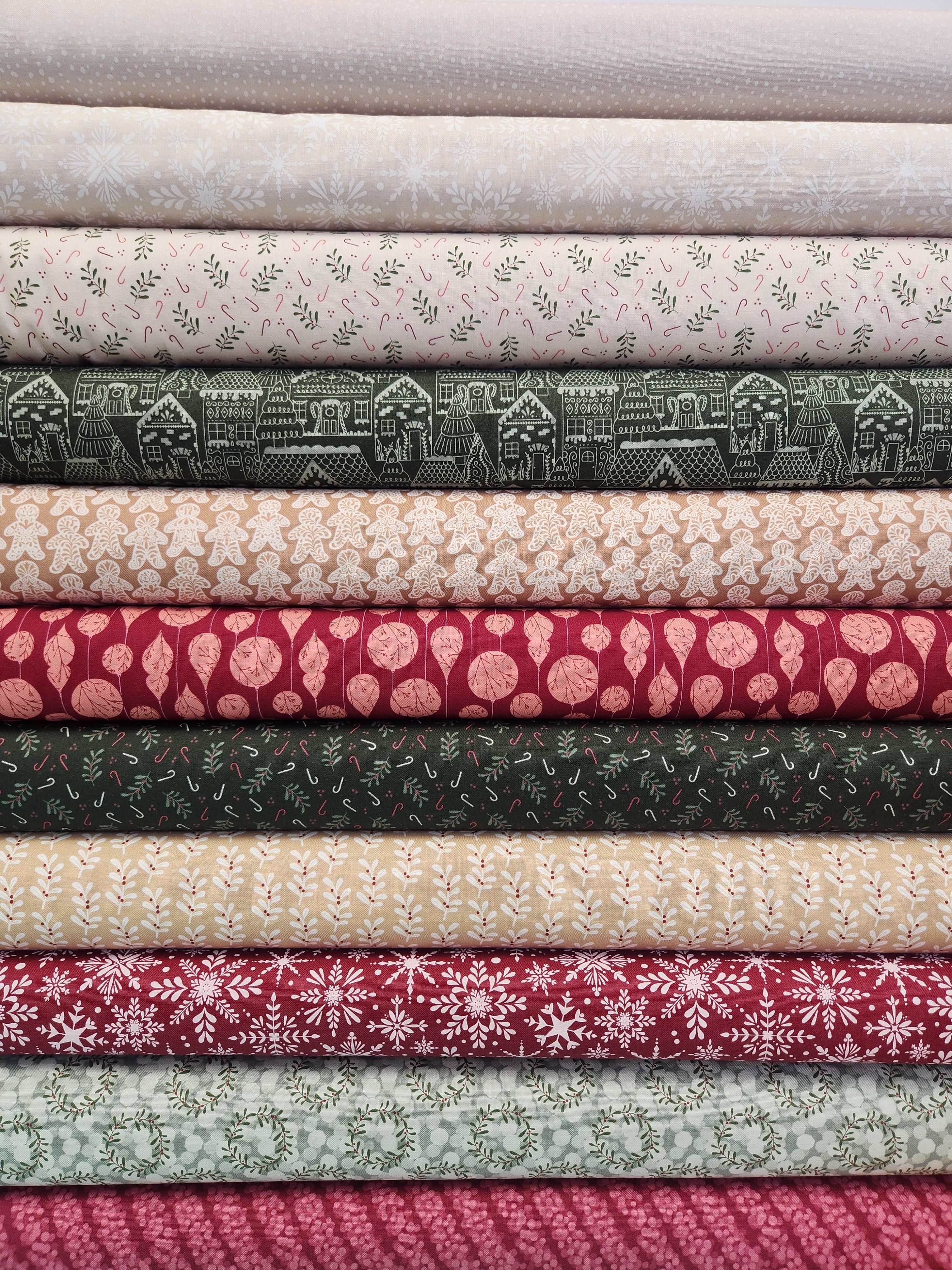 M50 Surf's Up Bundle quilting fabrics featuring coordinating prints for Hang Ten and Riptide quilts