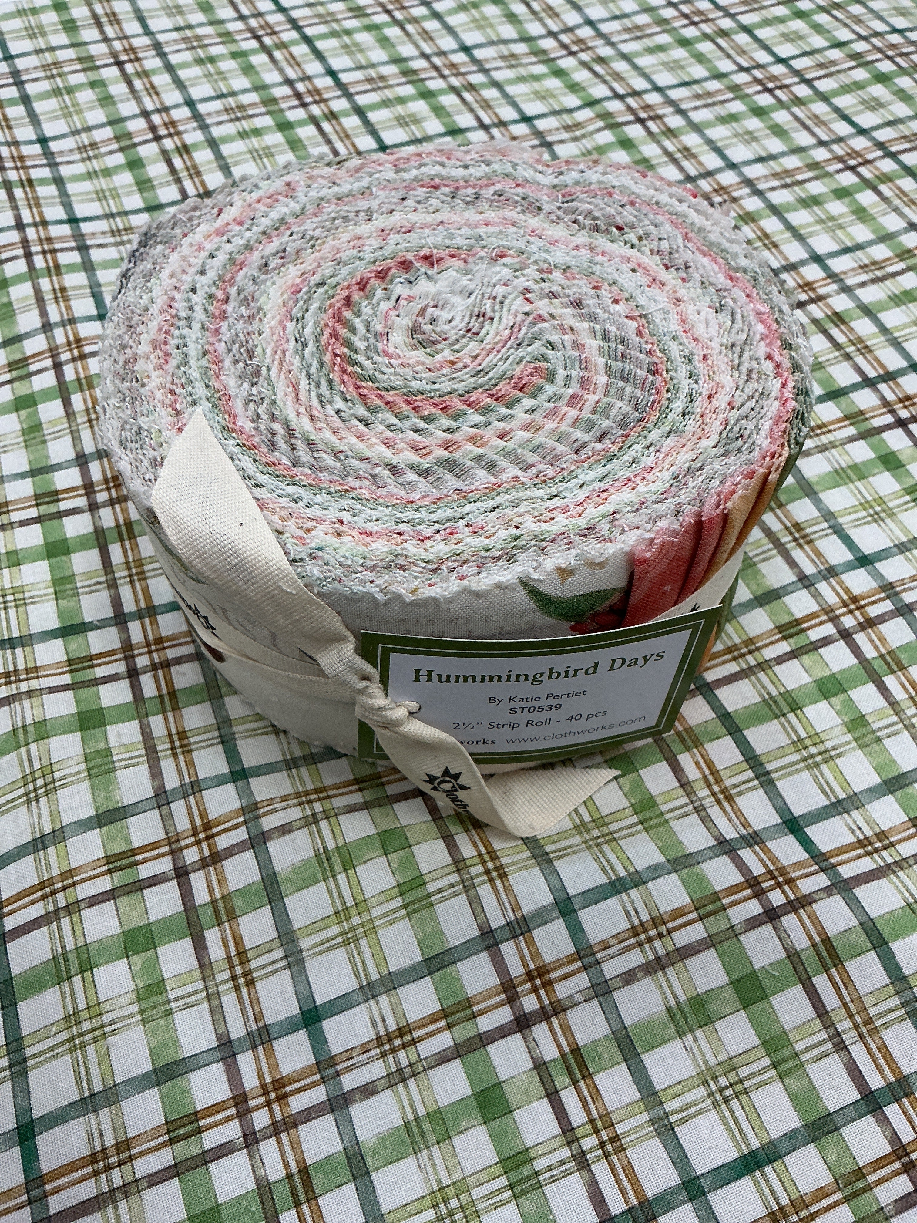 Strip Cocktail Strip-Along quilt bundle with 2.5-inch fabric strips by Bella Rose Quilts for G.E. Designs 2026 Strip-Along Hummingbird Days