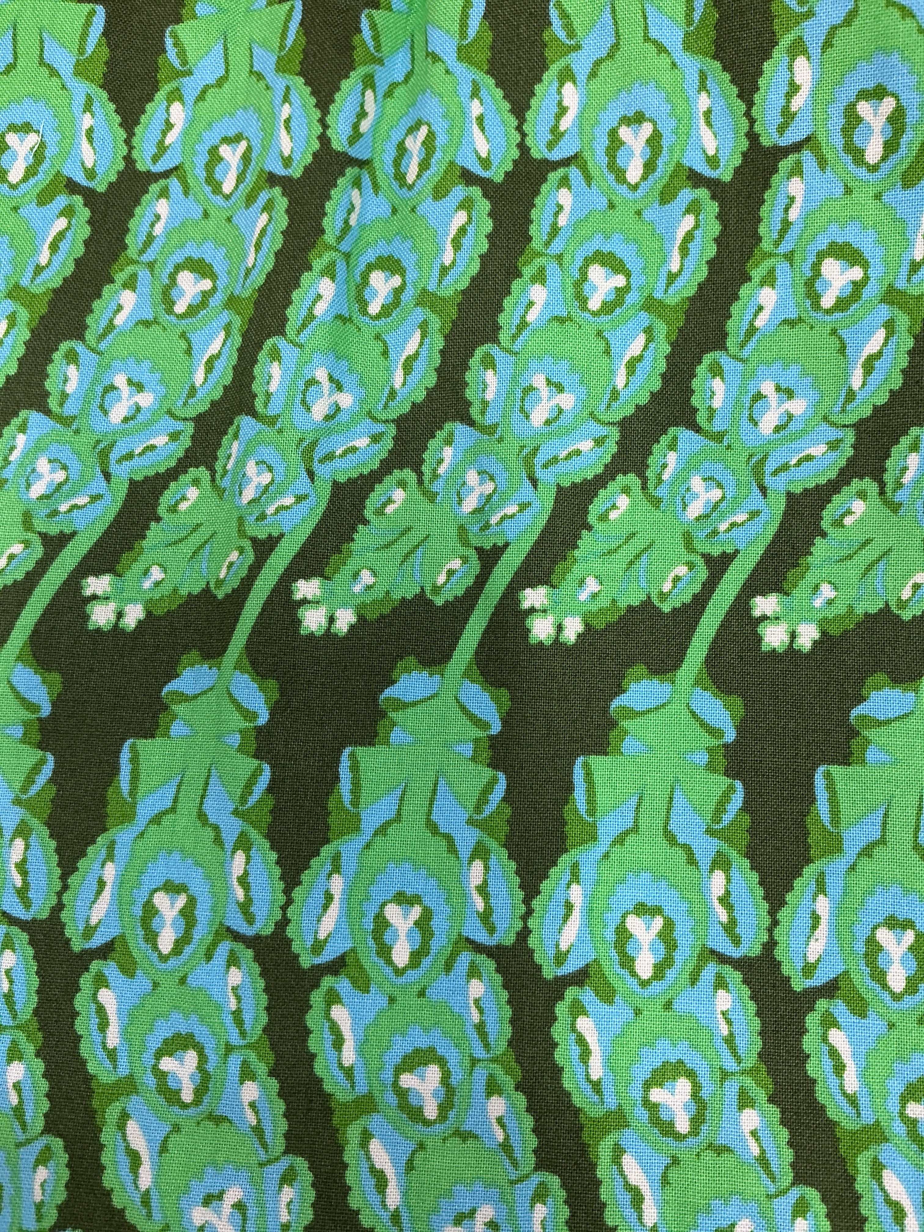 End of Bolt Sale 552 fabric 3yd 3/4 yard display