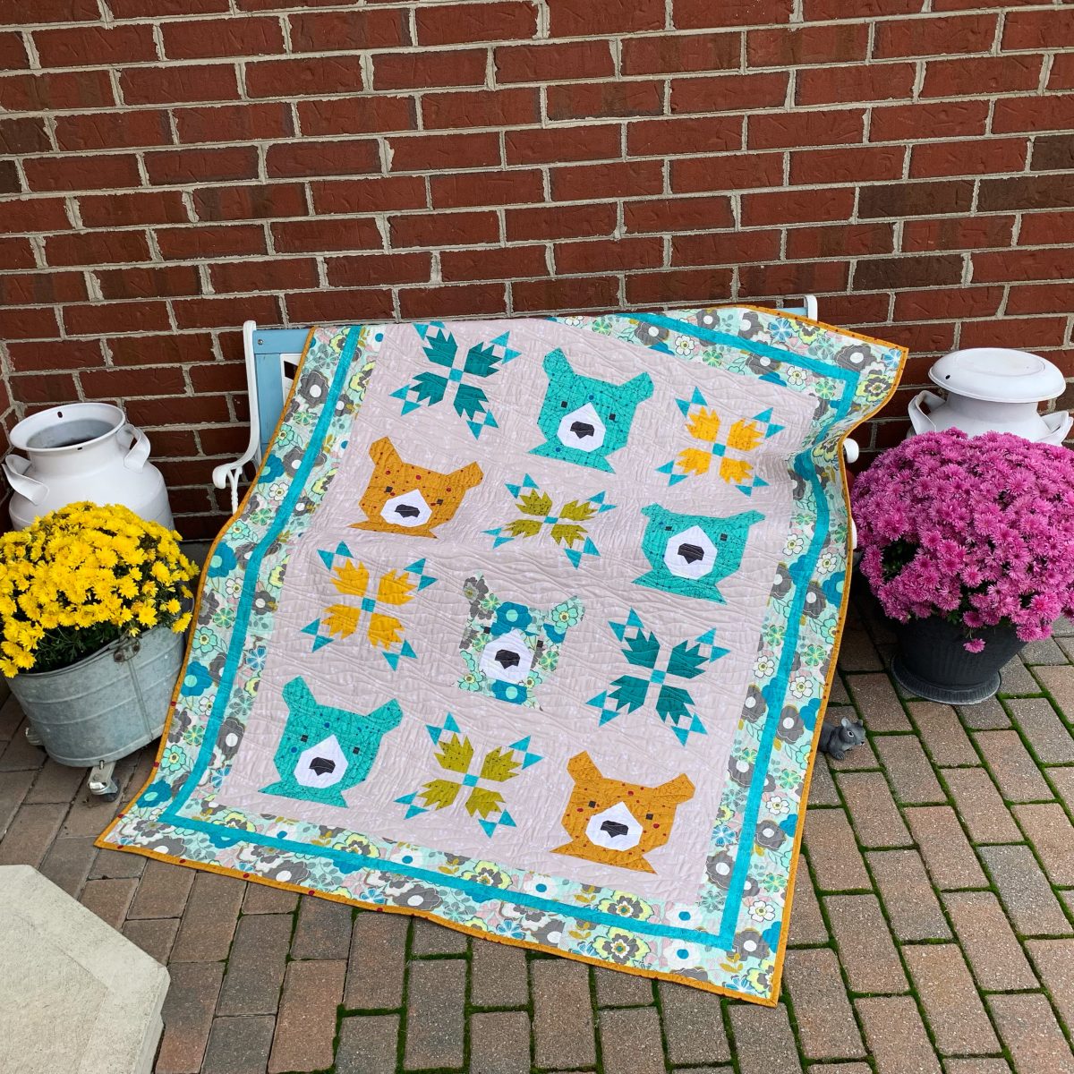 Bear paw Quilt, handmade baby 2024 blanket, lap pad, mini quilt, 33” x 33”