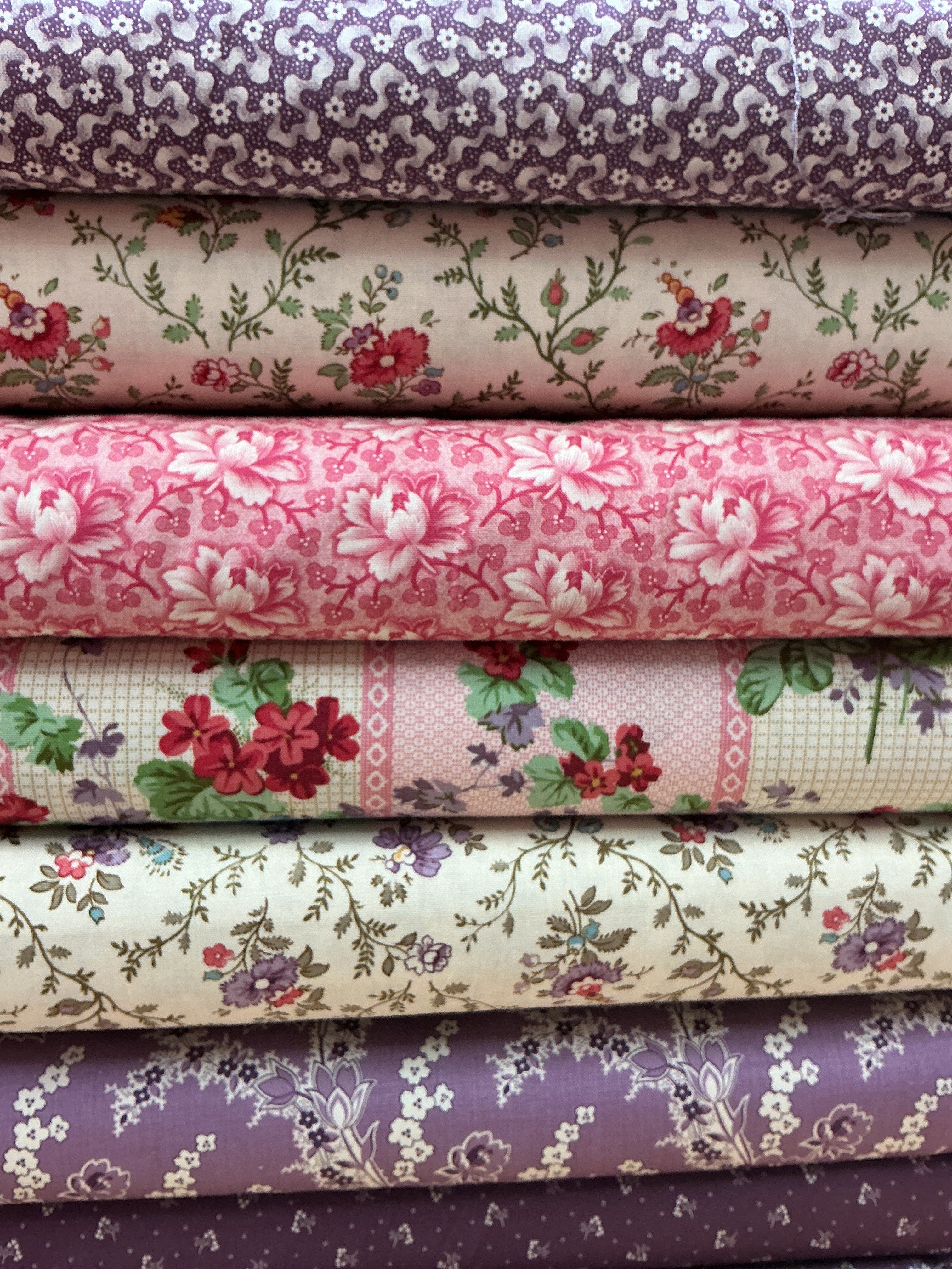 Six-Pack Party Worldly fabric bundle with seven coordinating 20-inch quilting cuts