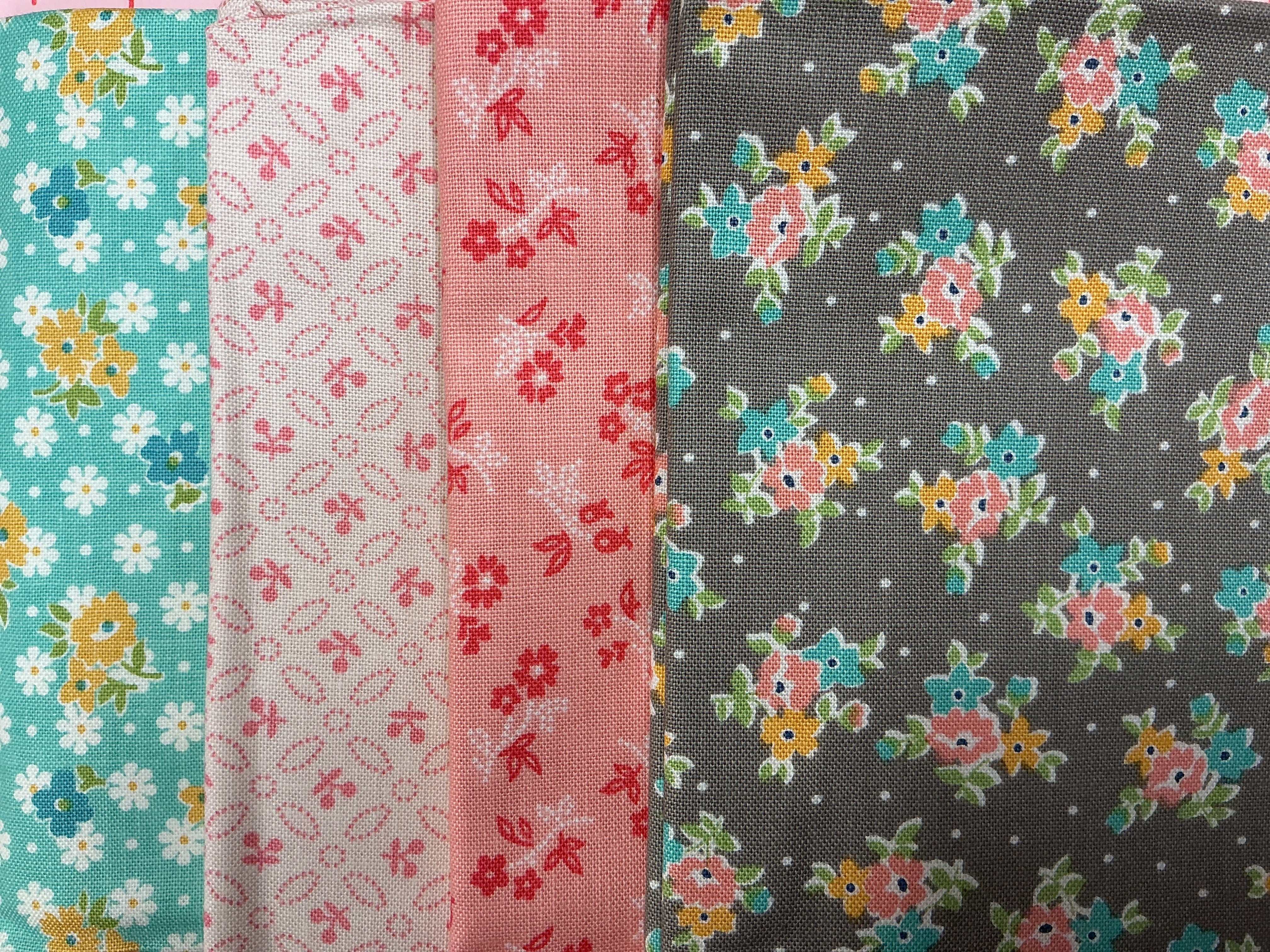 4 Yard Quilt Bundle fabric set with floral patterns for quilting and binding