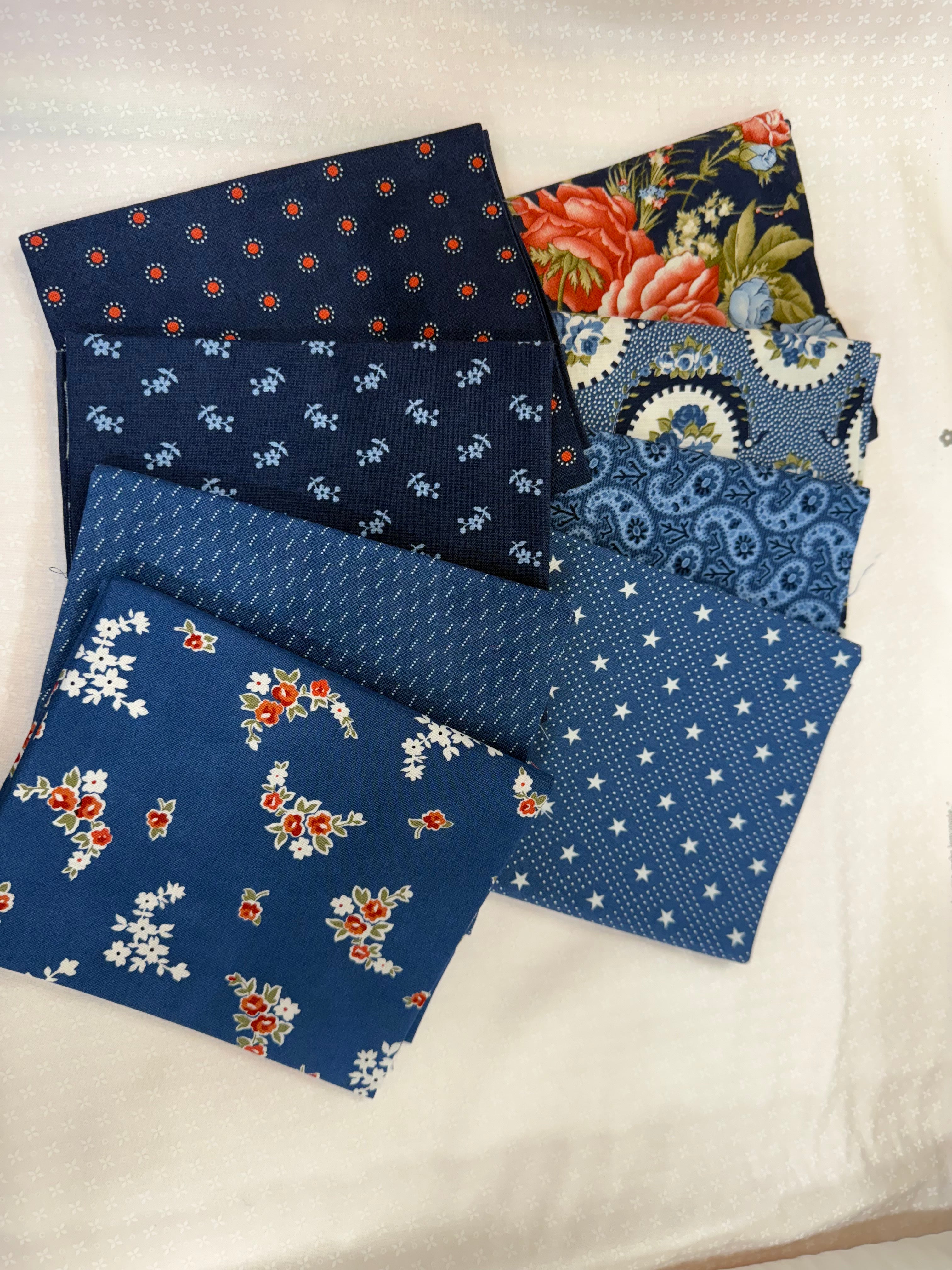 BELL ISLE Moda fabric- all cotton-fat quarter bundle 39 fqs Minick popular and Simpson red white blue floral-14920AB