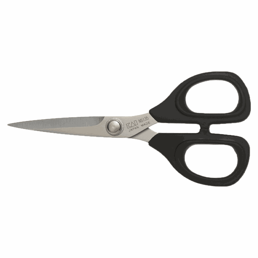 Kai Embroidery Scissors 5.5 inch with black handles for quilting and thread clipping