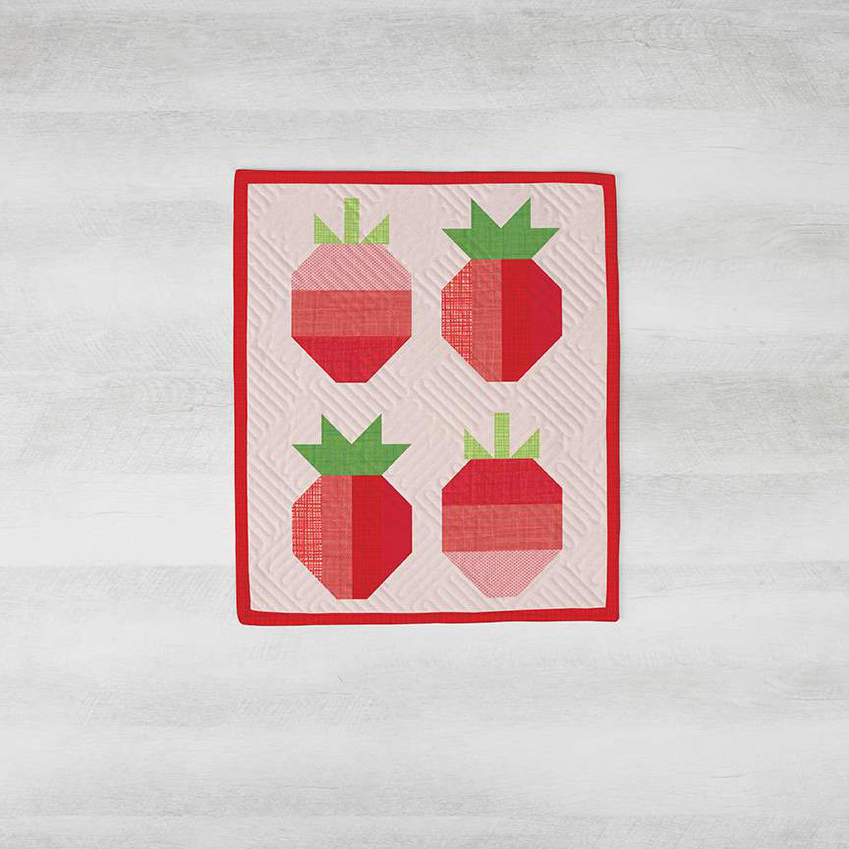 2025 Riley Blake Designs Berry Cool tabletop banner kit with fabric and pattern in keepsake box