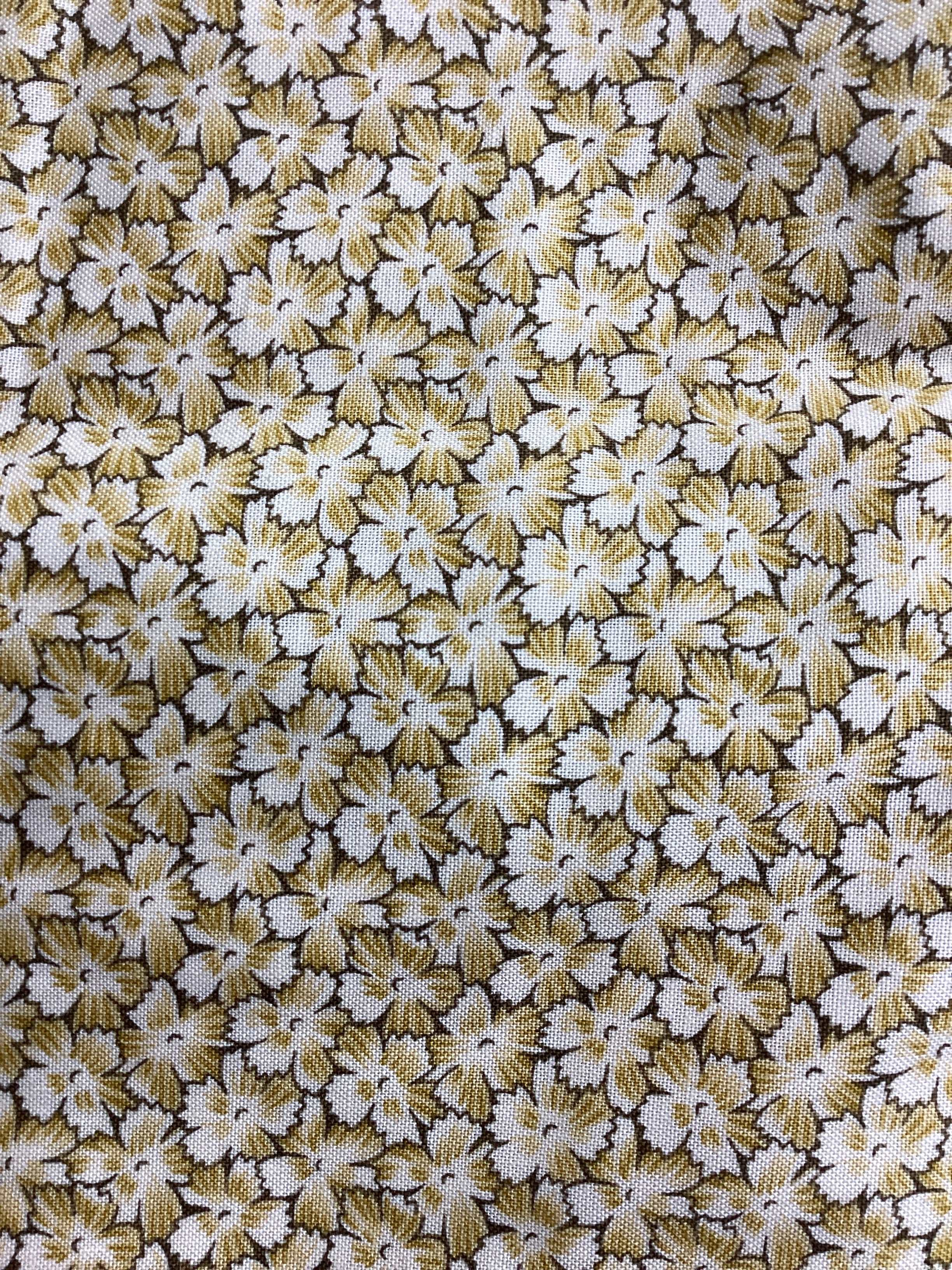 4 Yard Backing fabric with yellow and white floral pattern for quilt backing
